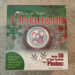 Digital Photo Ornament - Festive Red